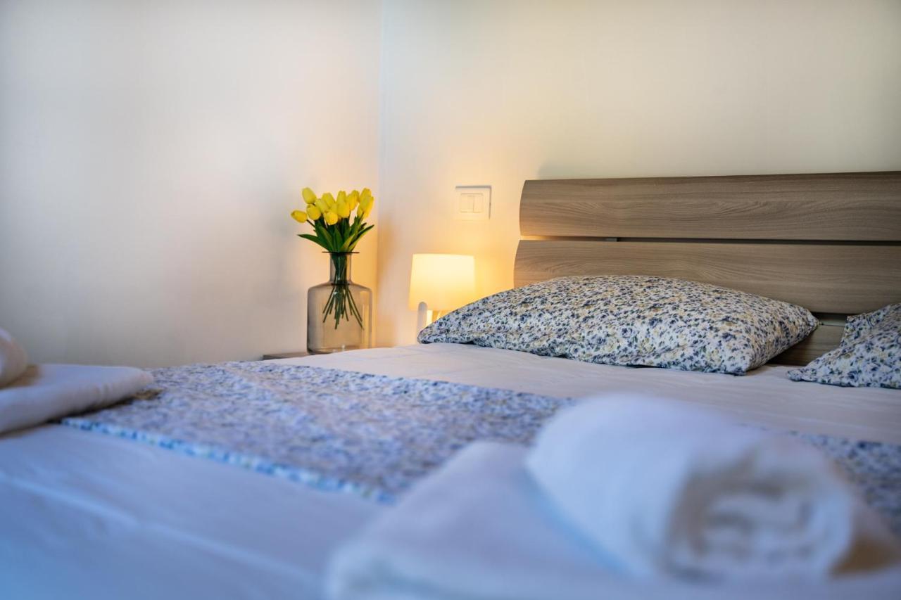 Casa Tina Holiday Home Diano dʼAlba Εξωτερικό φωτογραφία